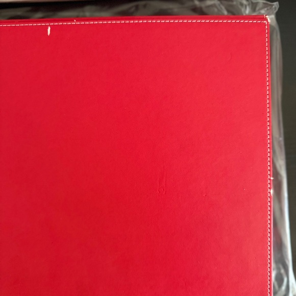 NEW 15" Red Leatherette Backgammon Game Set Black & Red Velour Inlay Board - Picture 11 of 14